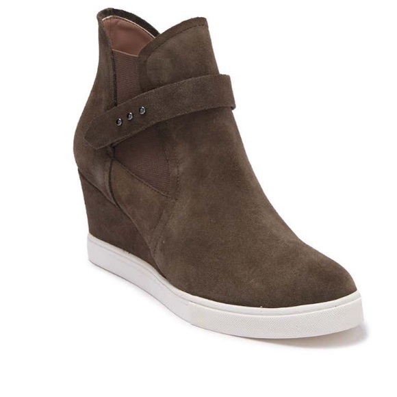 Paolo High Top Wedge Sneaker - Picture 1 of 8